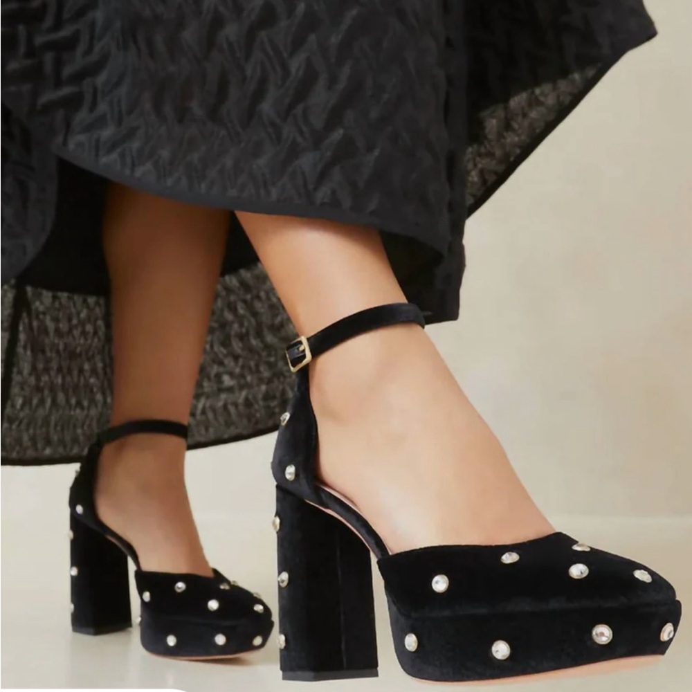 NWT Loeffler Randall Velvet Platforms